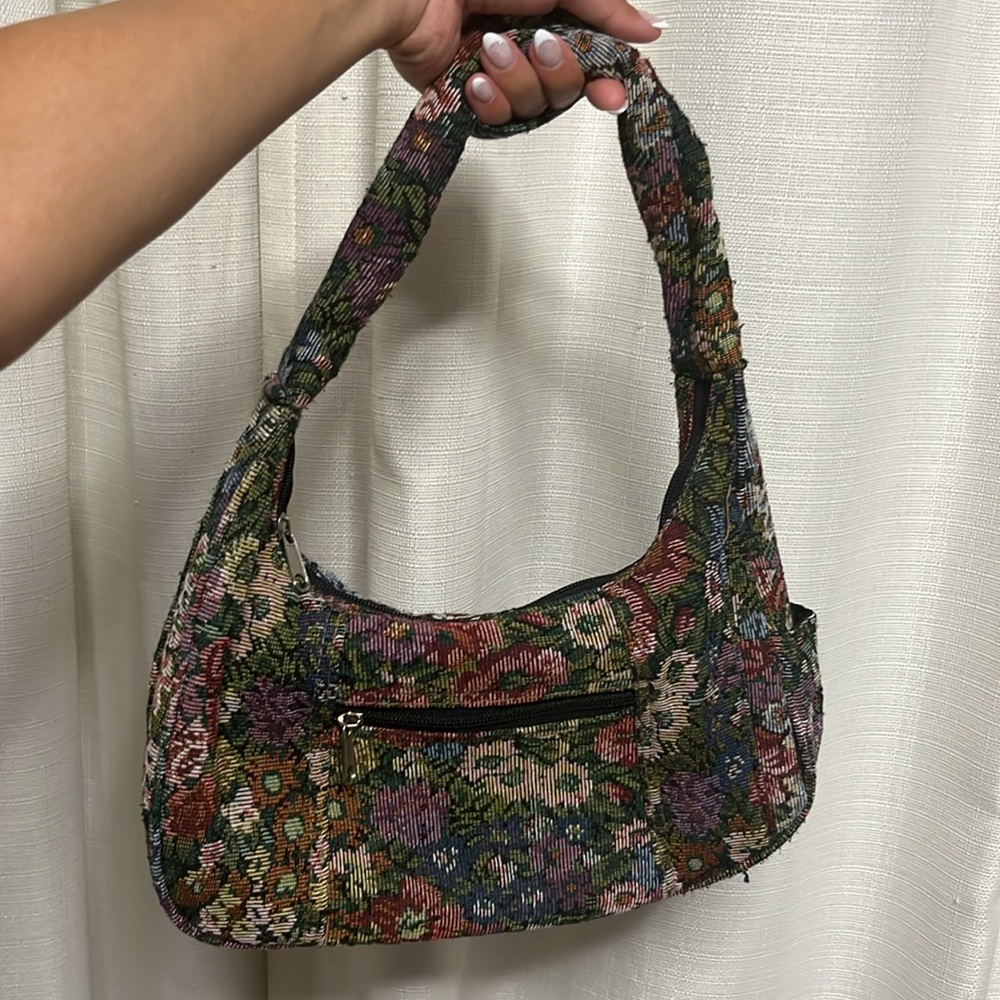 Multicolor Floral Tapestry Shoulder Bag